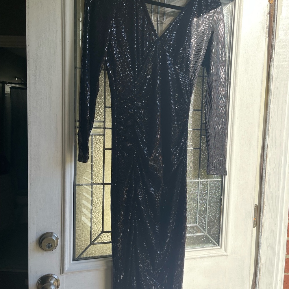 VENUS Black Long Sleeve Sequin Dress